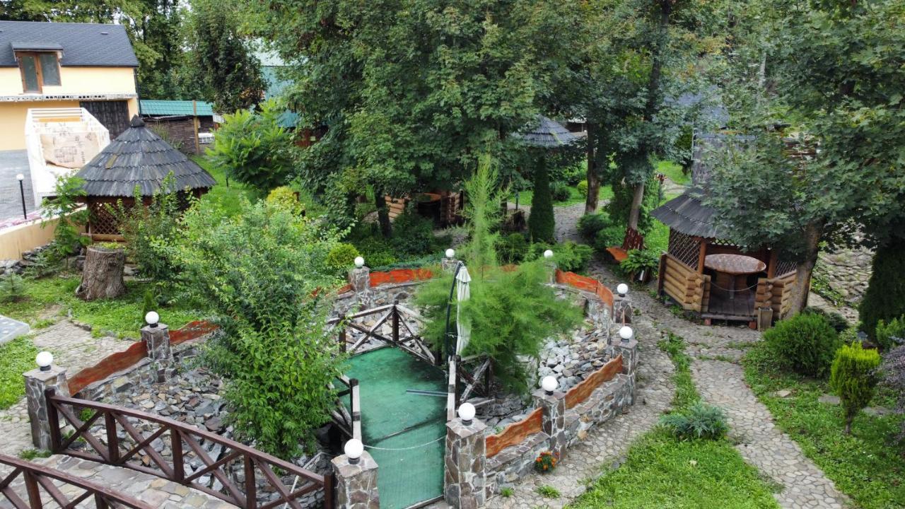 Kozatskiy Dvir Стрый Экстерьер фото