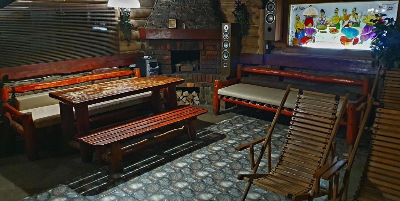 Kozatskiy Dvir Стрый Экстерьер фото
